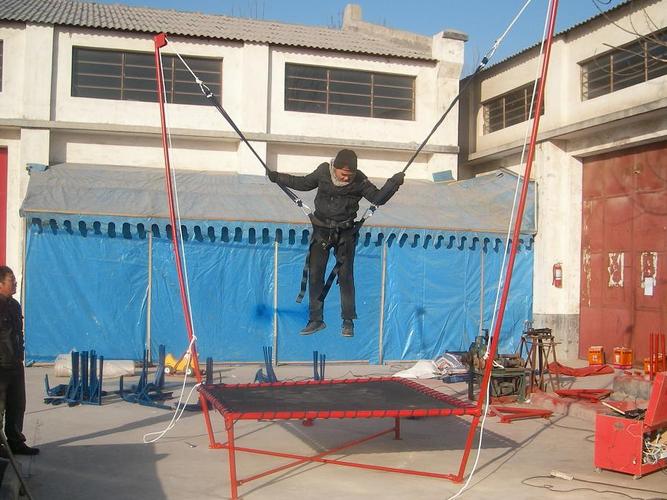 專業充氣游樂設備與水上運動休閑產品廠家 從制造到智造的品質之選
